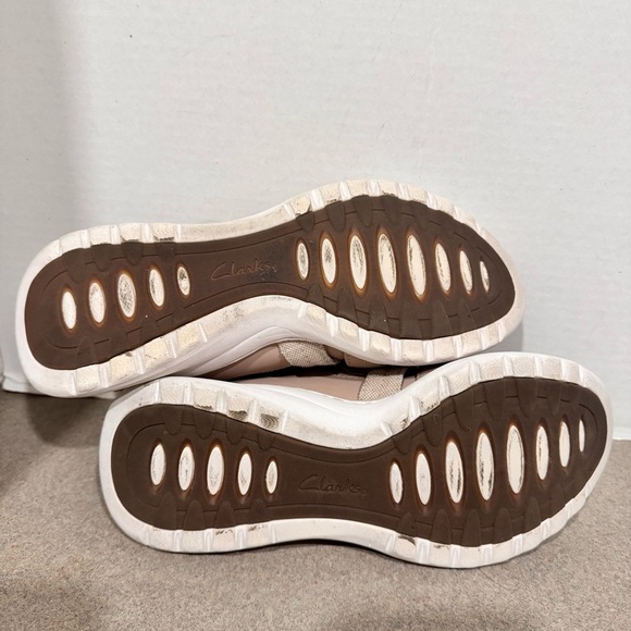 Clarks Women’s Leather 7.5 Teagan Step Sand Loafer Closed Toe Sandals - Picture 8 of 8